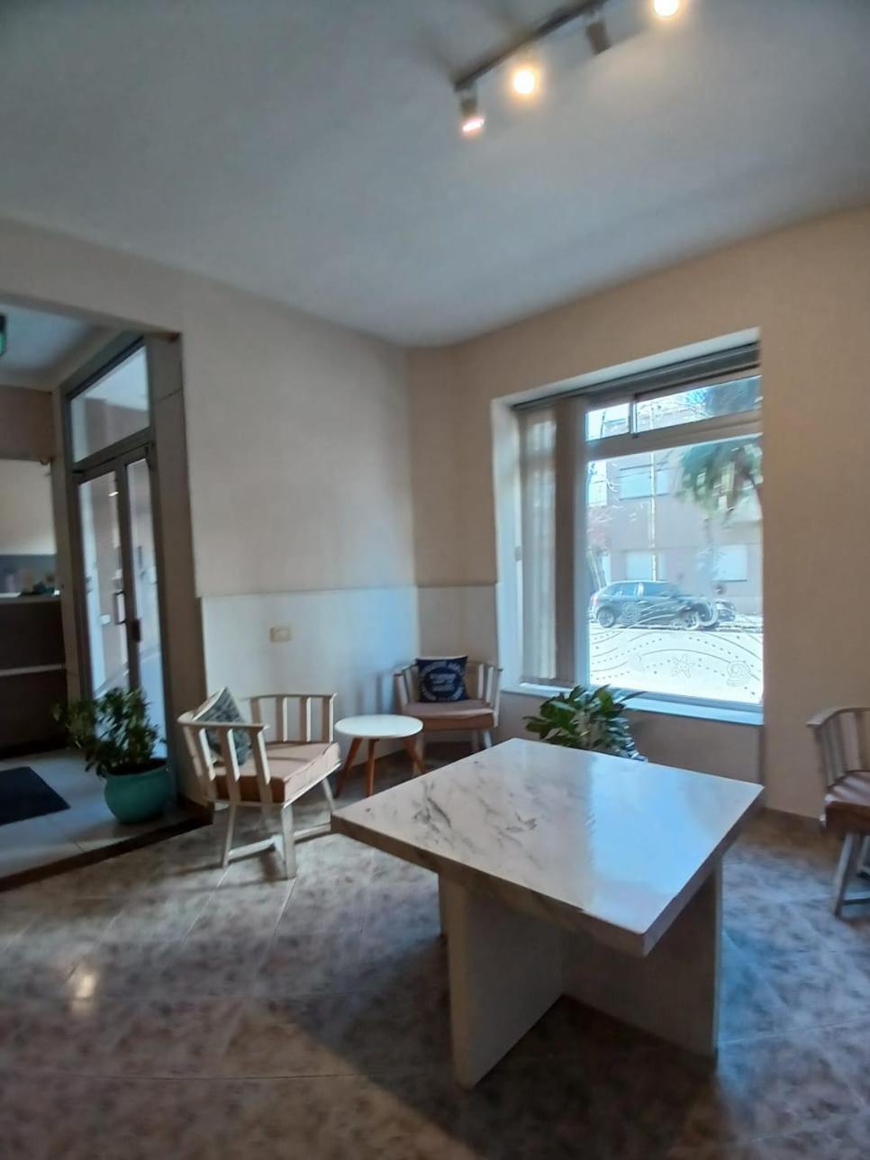 Hotel Luis III Мар дел Плата Екстериор снимка