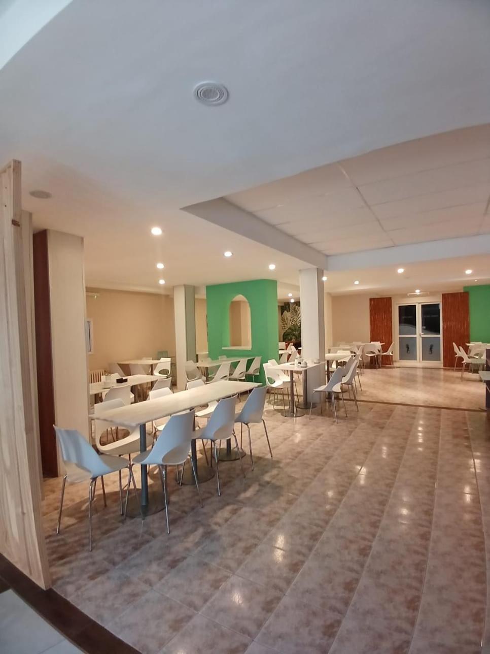 Hotel Luis III Мар дел Плата Екстериор снимка