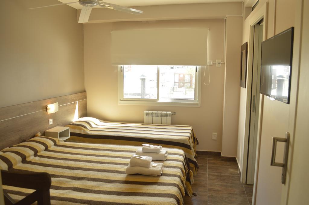 Hotel Luis III Мар дел Плата Екстериор снимка