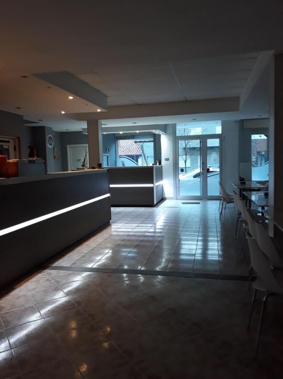 Hotel Luis III Мар дел Плата Екстериор снимка
